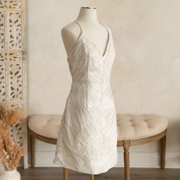 Gianni Bini‎ Textured V-Neck Dress - Picture 1 of 13